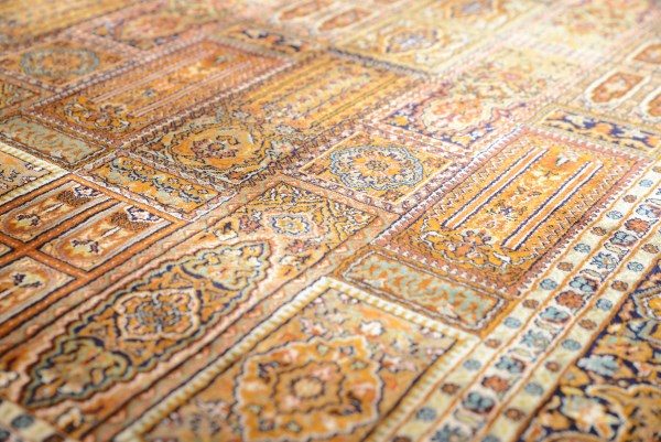 DSC_2160.jpg Kashmir Silk Carpet Doors Of Paradise 5x7 Feets - Image 3