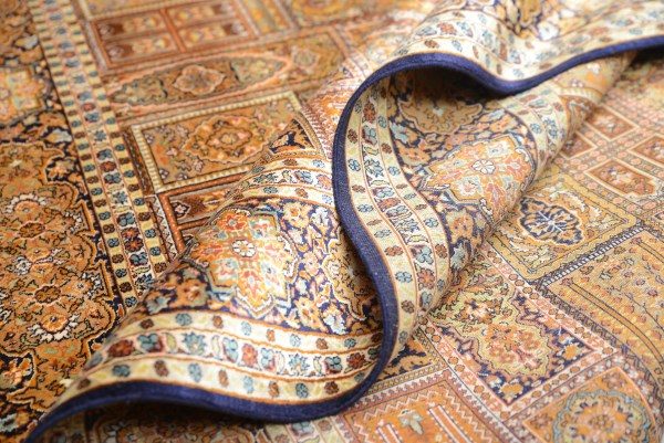 DSC_2167.jpg Kashmir Silk Carpet Doors Of Paradise 5x7 Feets - Image 9