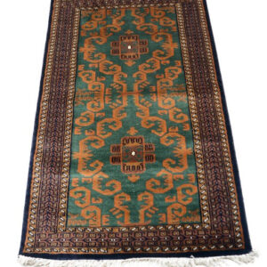 Taribal Woolen Kashmiri Rug 2'.5" x 4' feets