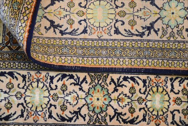 DSC_3661 SILK QUM NATURAL COLOR CARPET 4X6 FEETS - Image 9